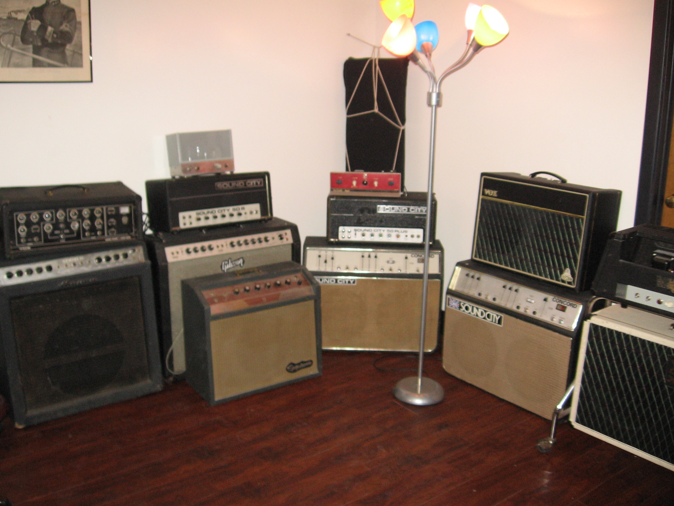 cavetoneamps1.jpg